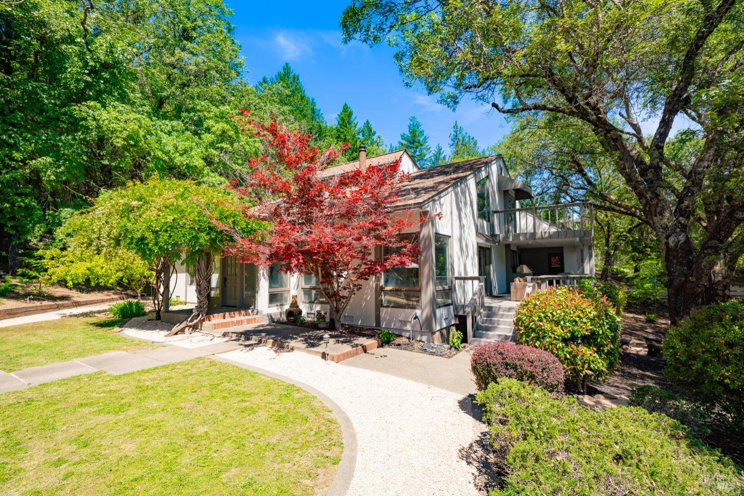 1275 Summit Lake Dr