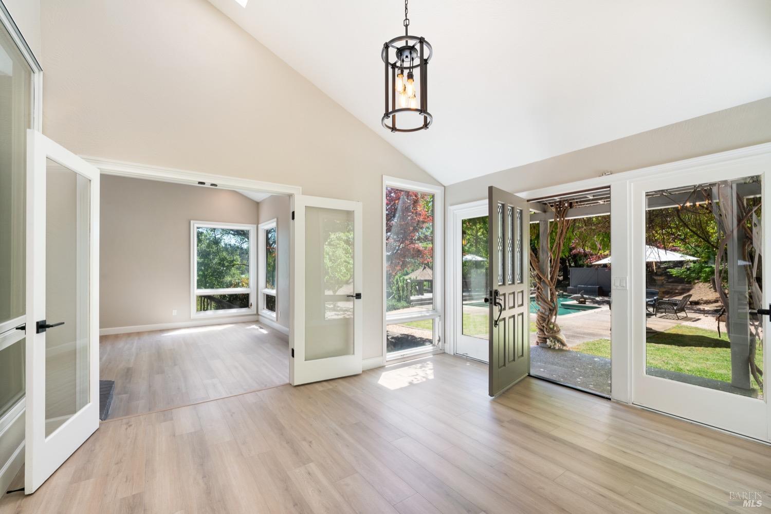 1275 Summit Lake Dr