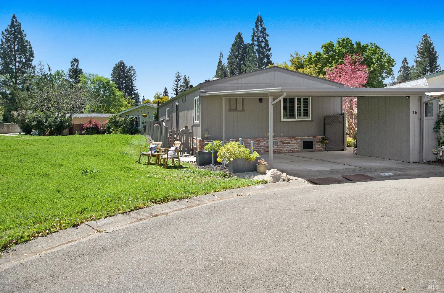 36 Laguna Seca Ct