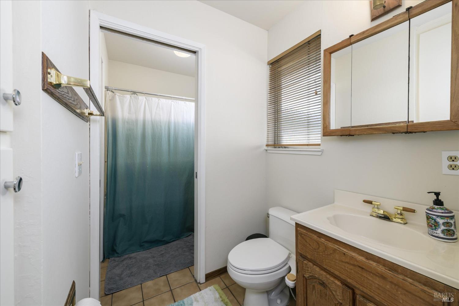 1301 James St