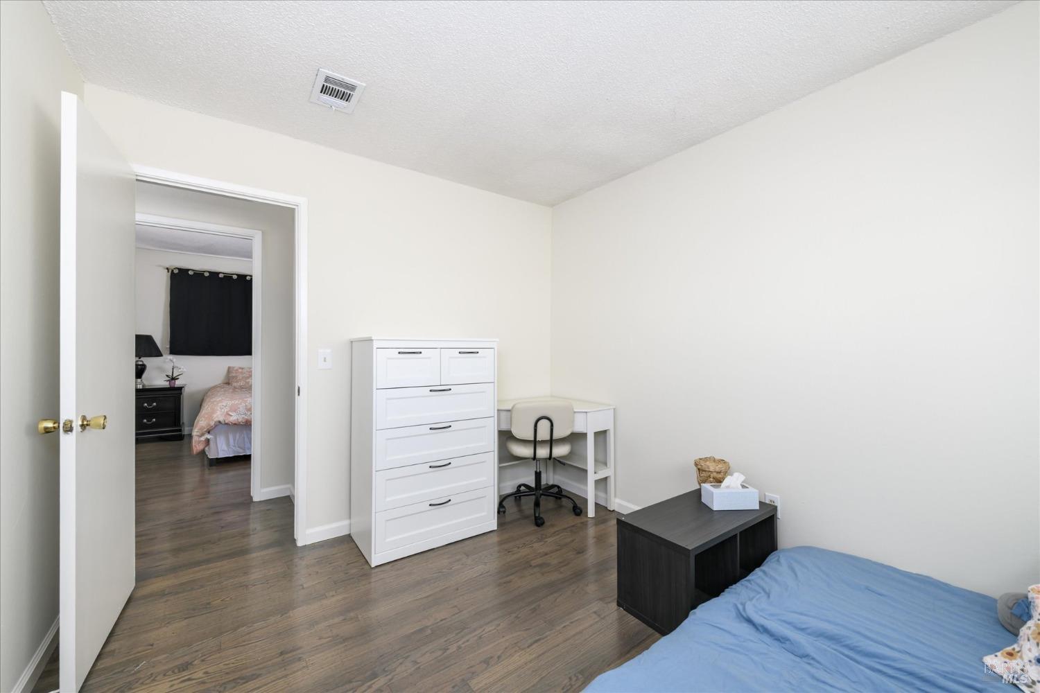 1301 James St