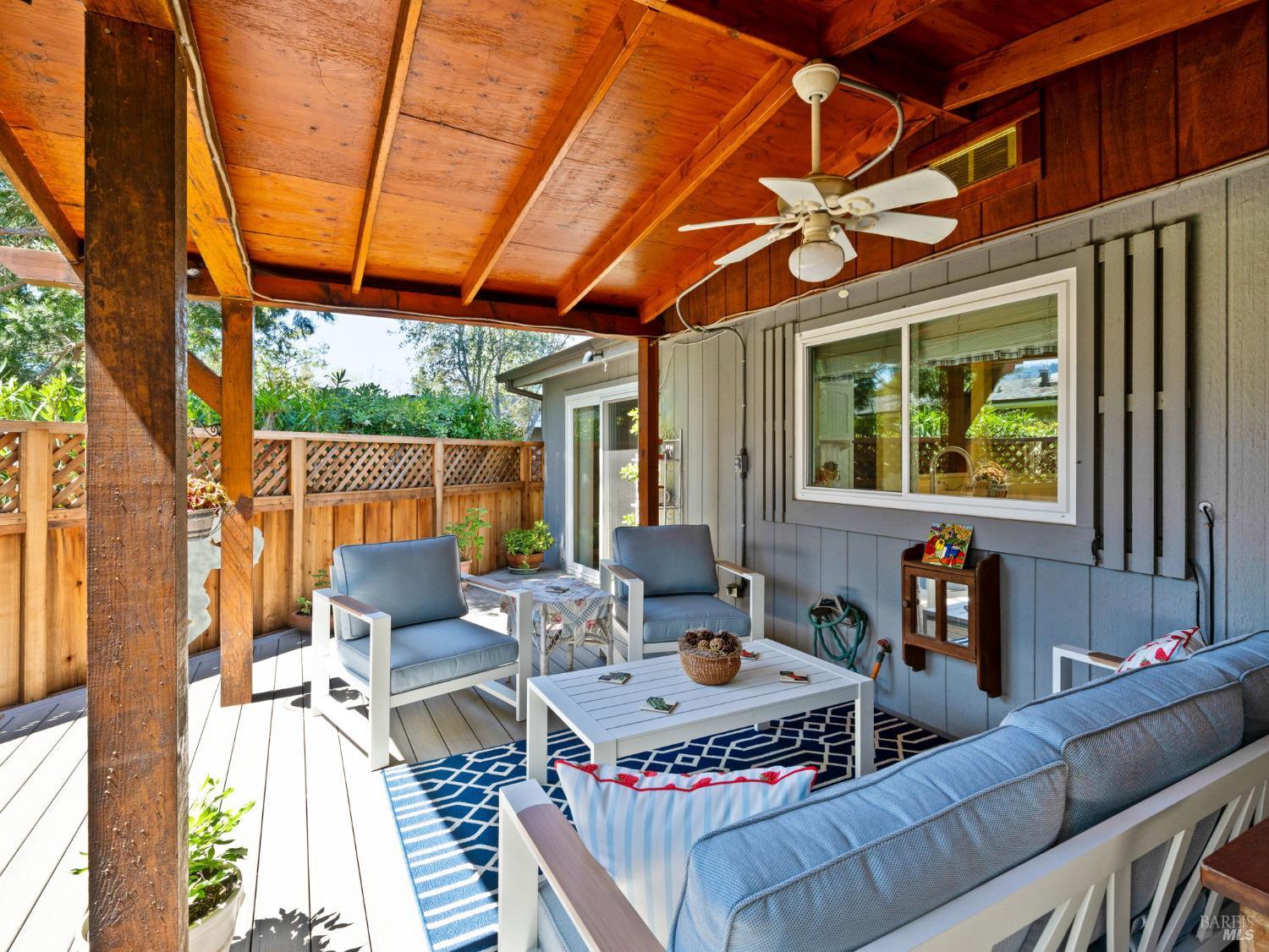 2 La Canada Ct