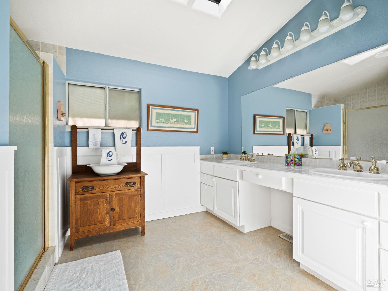 2 La Canada Ct