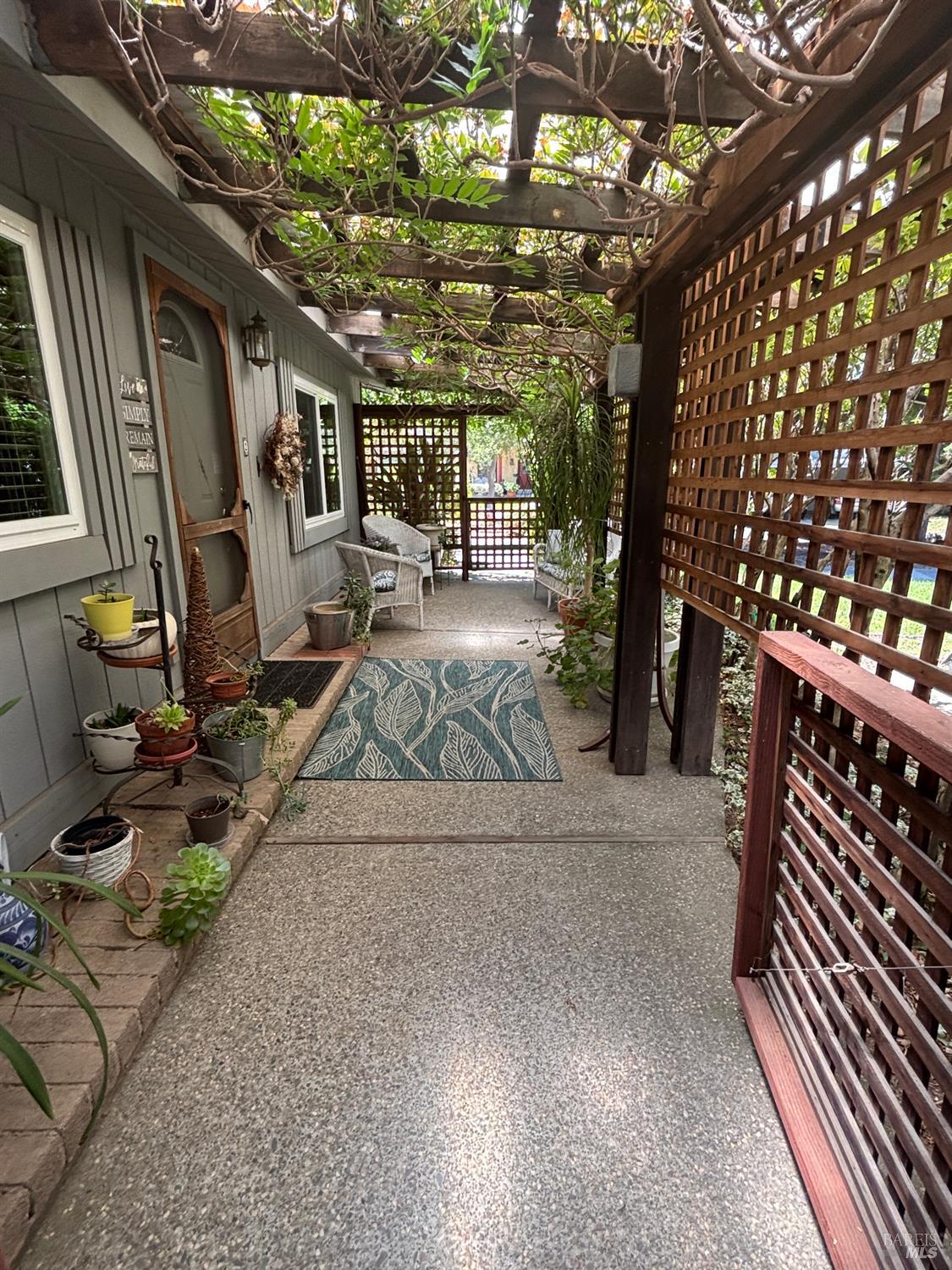 2 La Canada Ct
