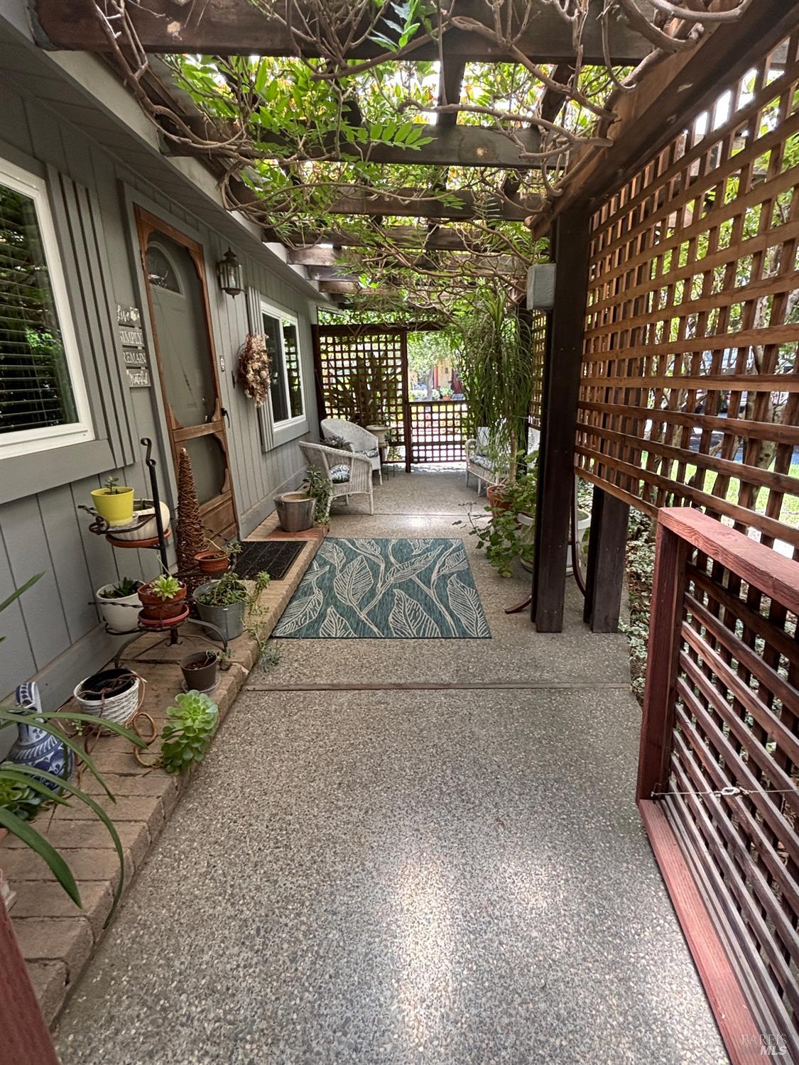 2 La Canada Ct