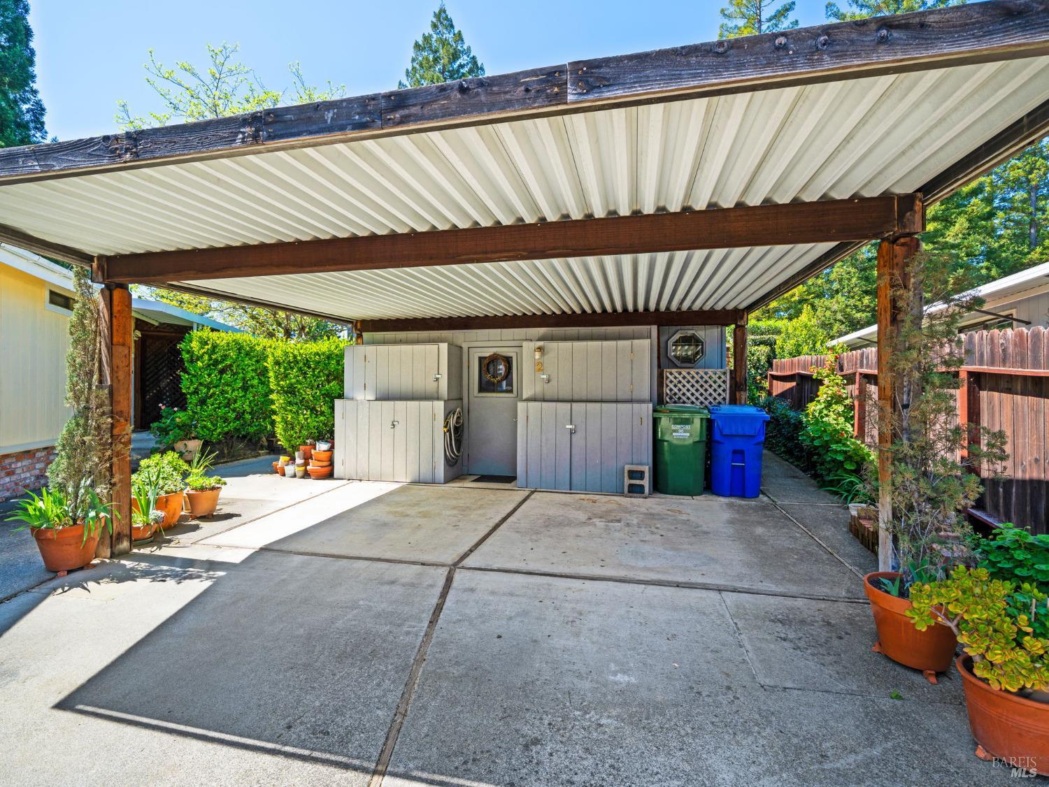 2 La Canada Ct