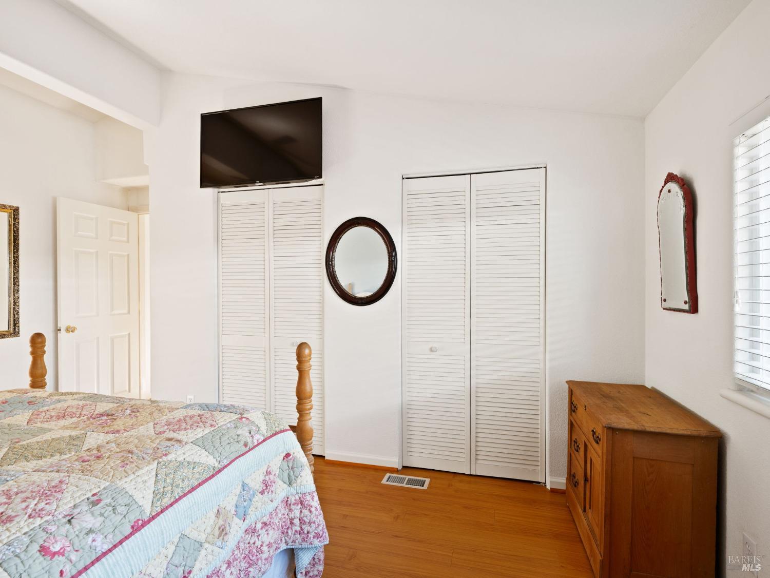 2 La Canada Ct