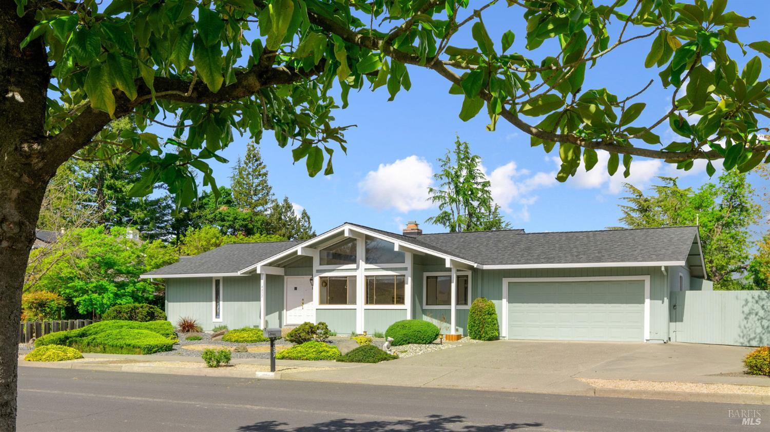 4032 Wisteria Way
