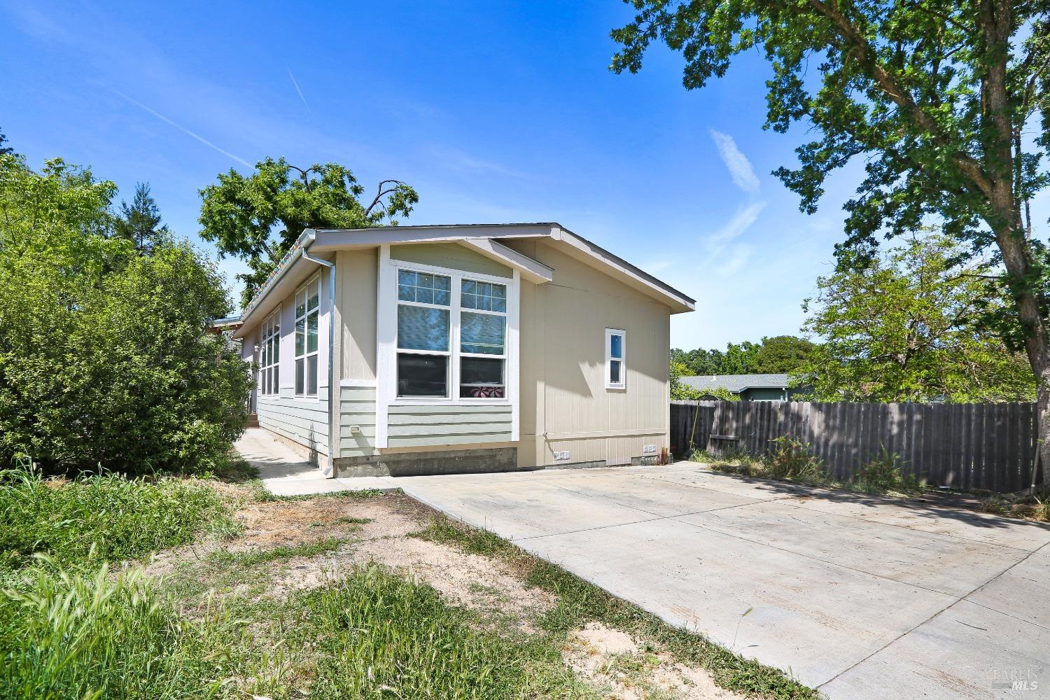 740-742 Verano Ave