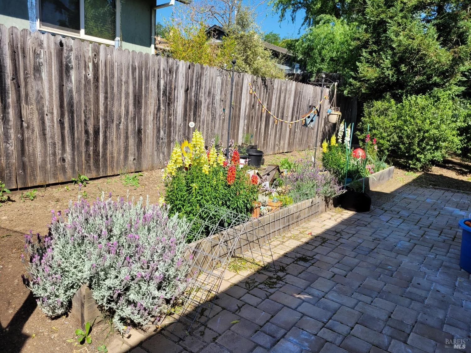 740-742 Verano Ave