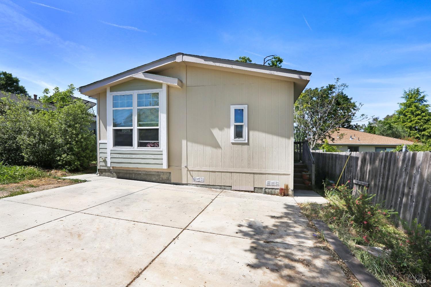 740-742 Verano Ave