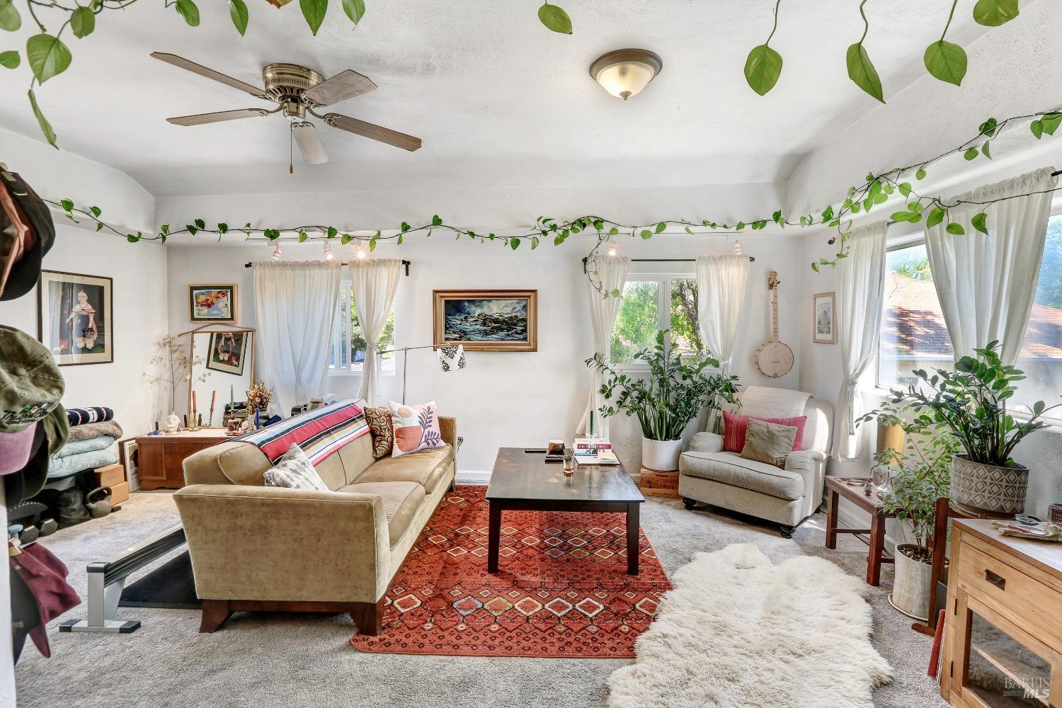 740-742 Verano Ave