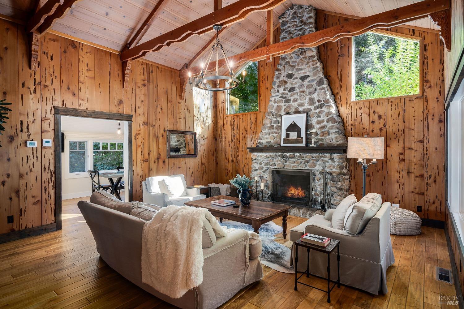 1450 Diamond Mountain Rd