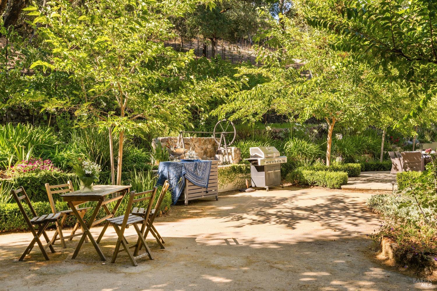 1450 Diamond Mountain Rd