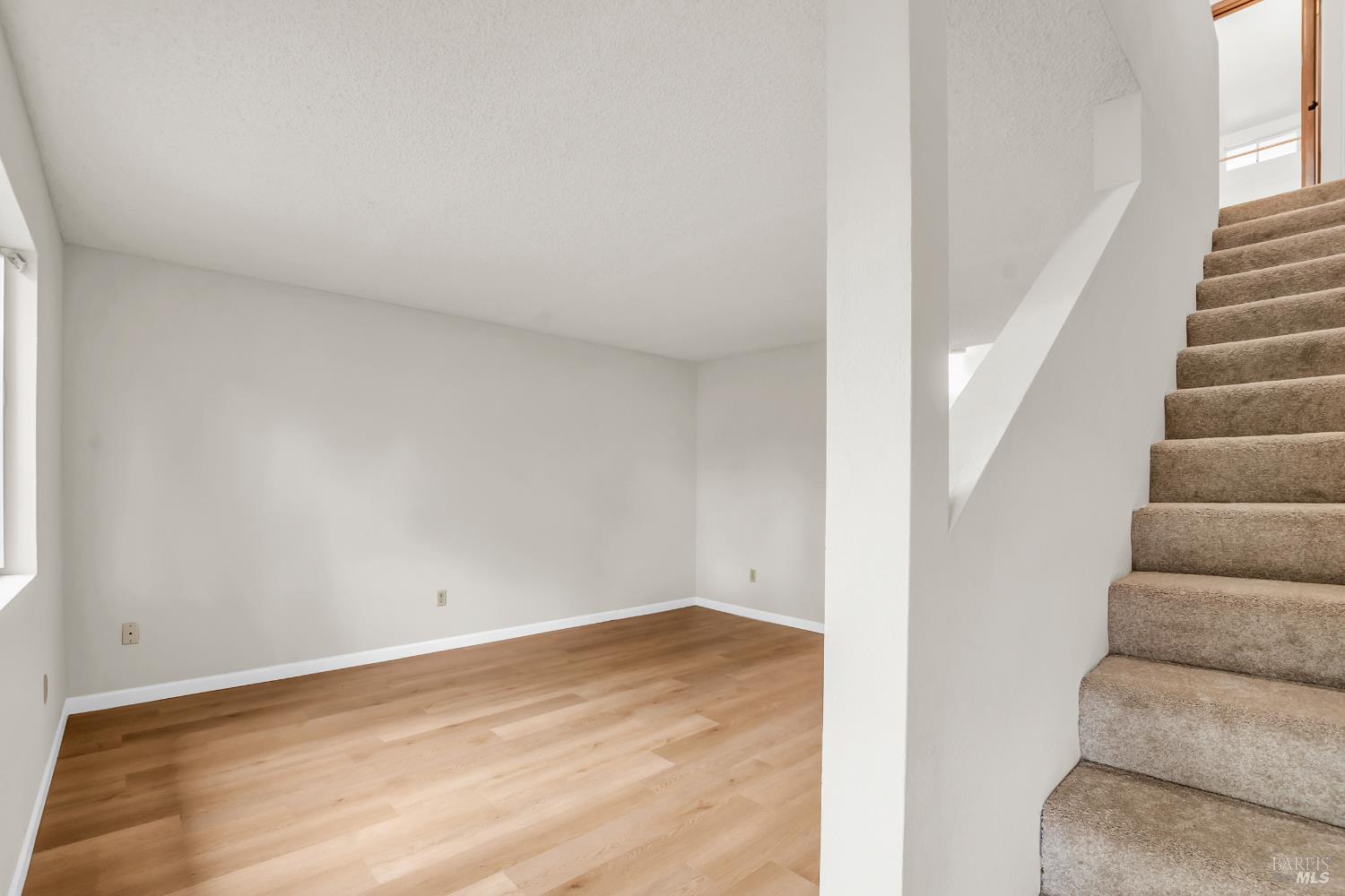 883 Arbor Ave