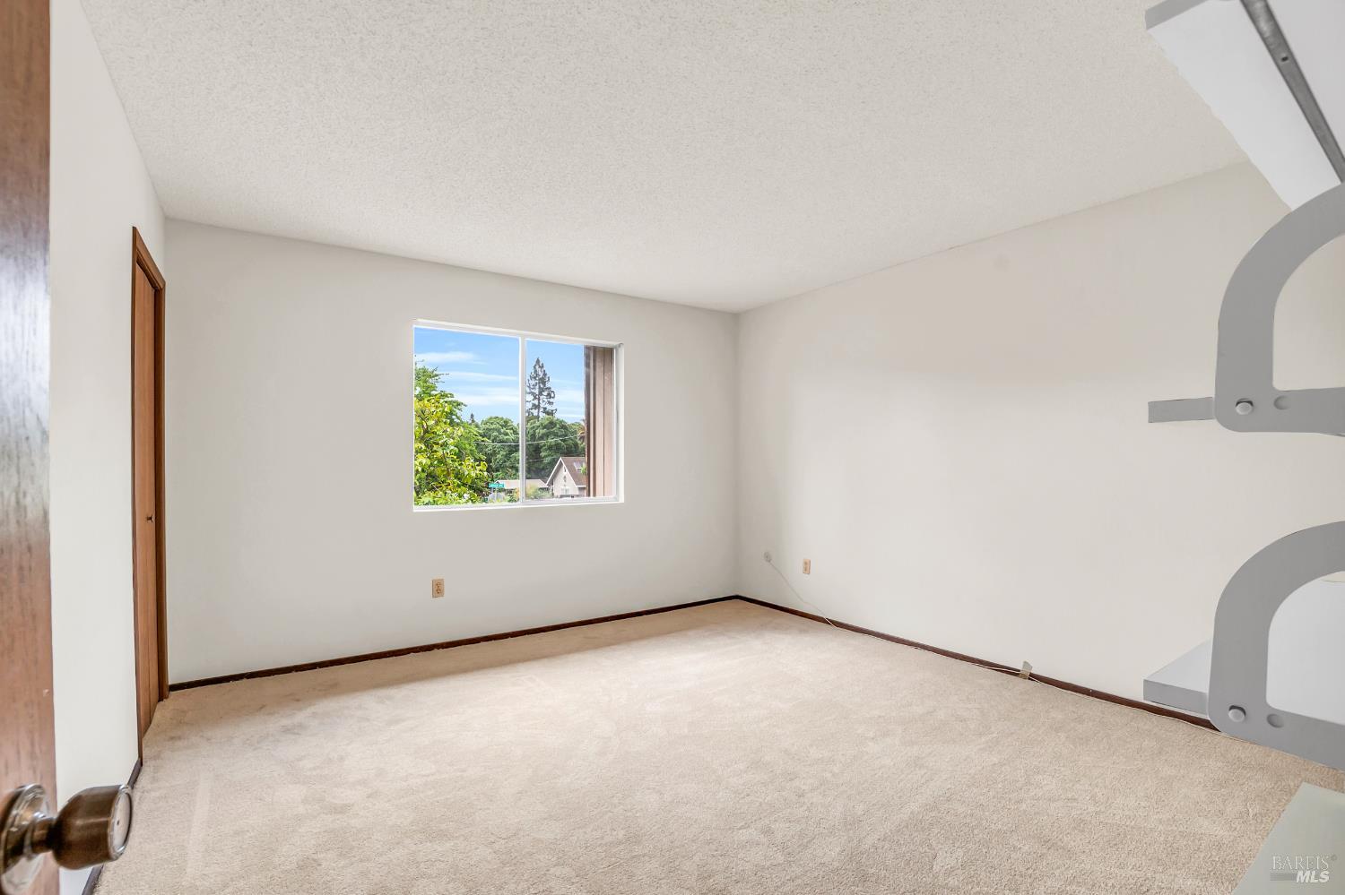 883 Arbor Ave