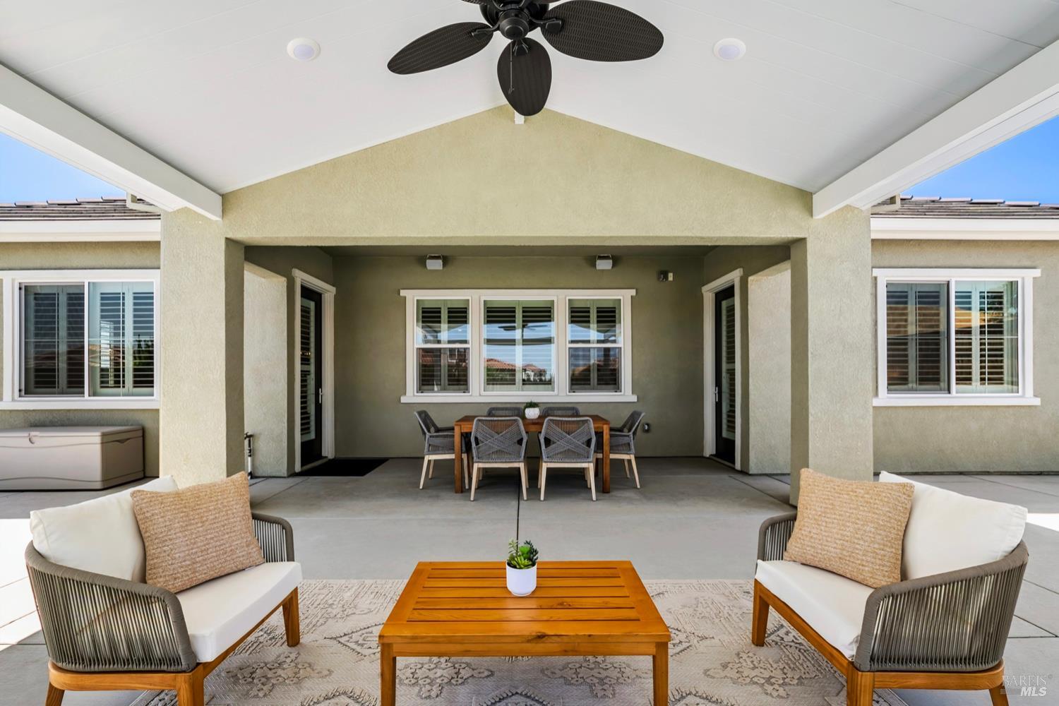 6006 Peacock Ct