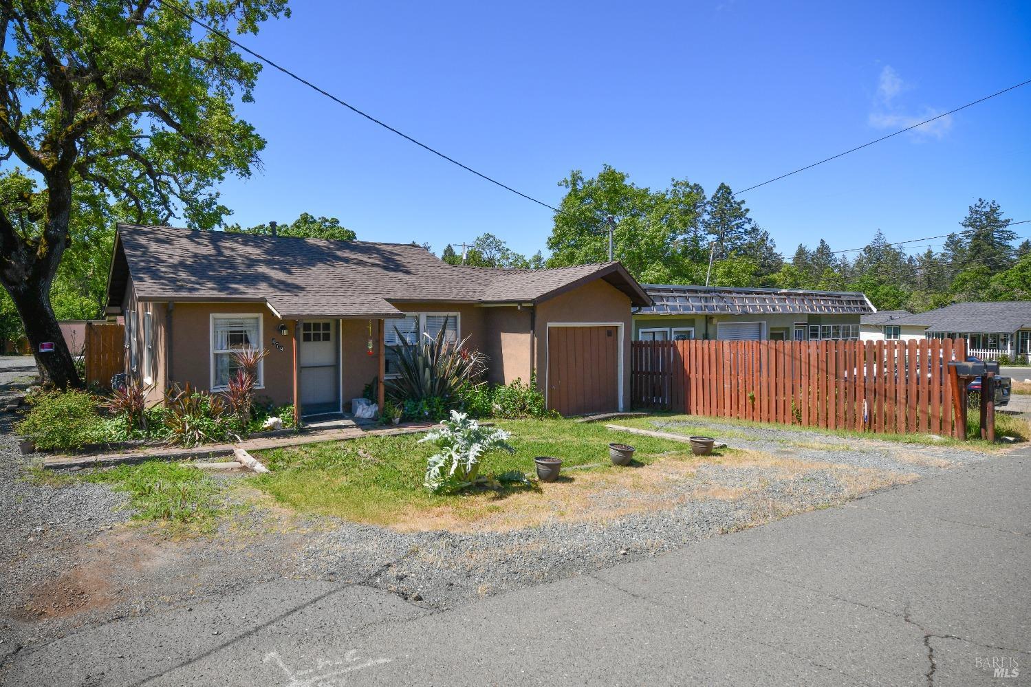 473 Newton Way