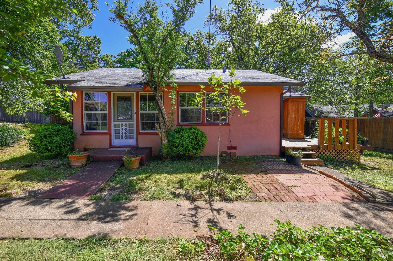 473 Newton Way