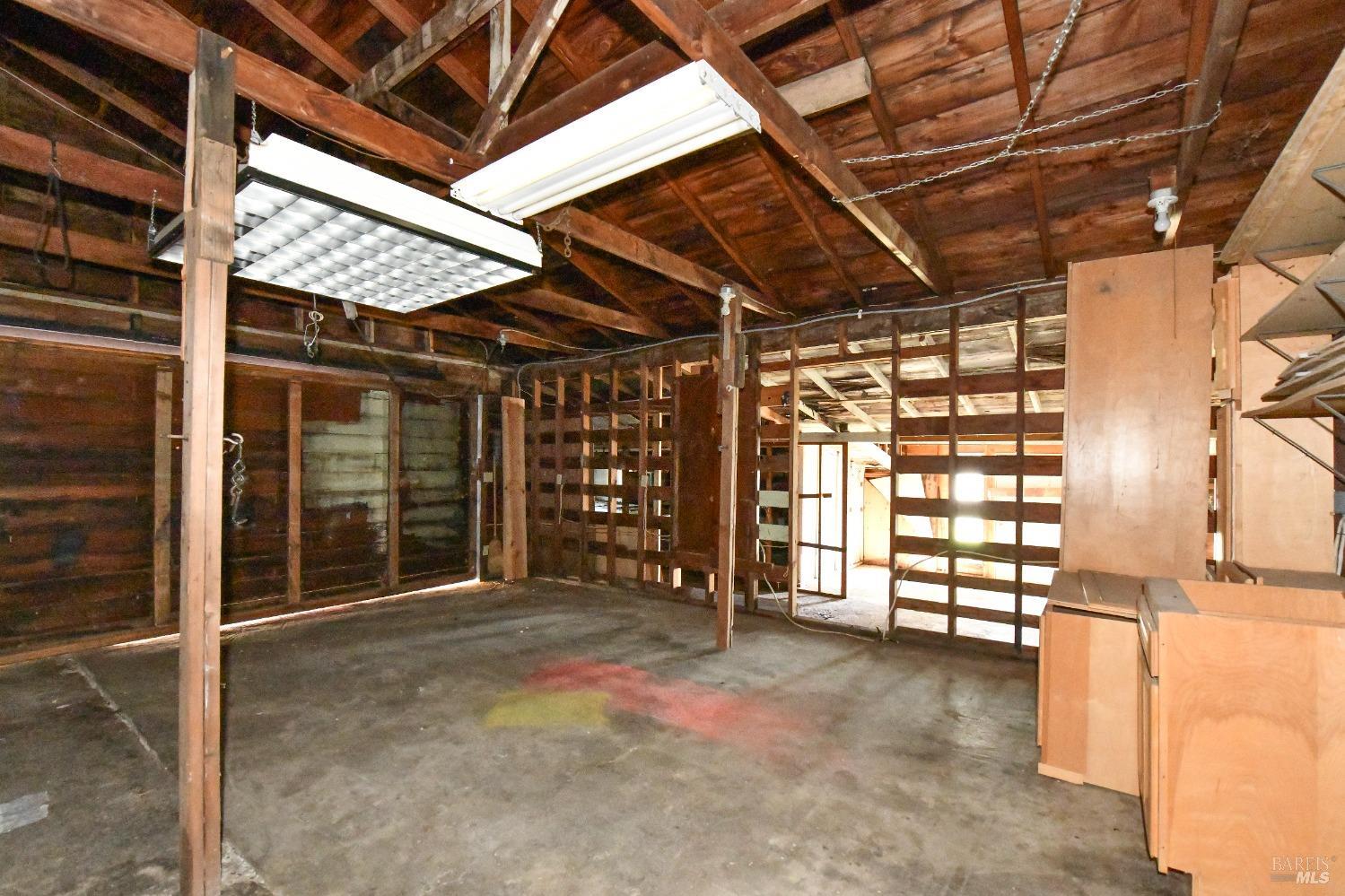 473 Newton Way