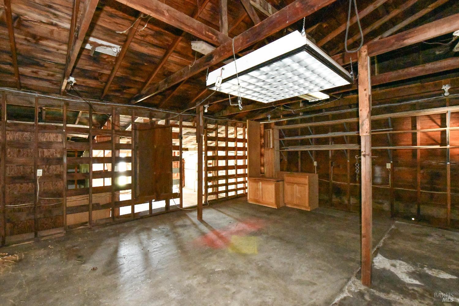 473 Newton Way
