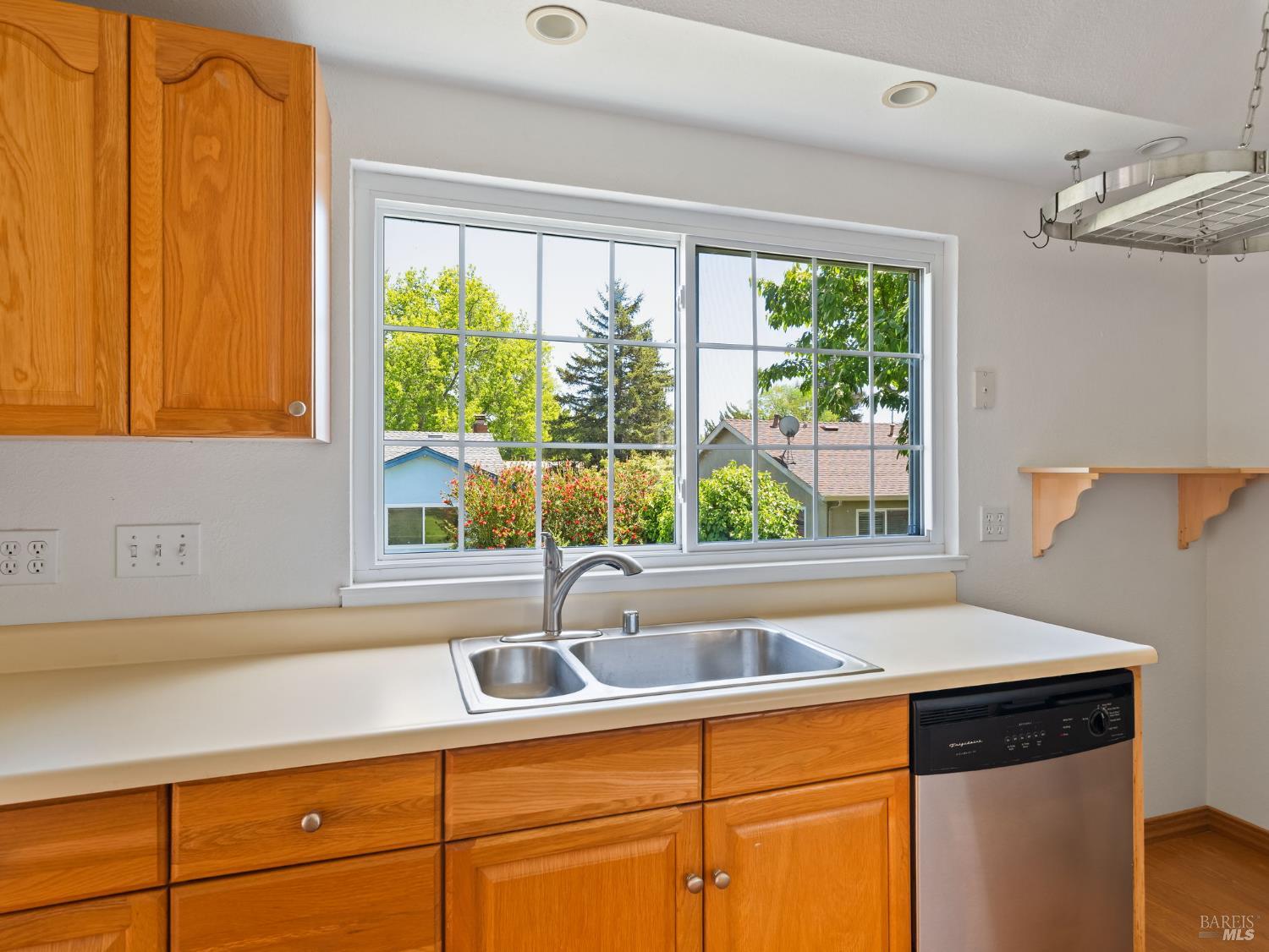 175 Temelec Cir