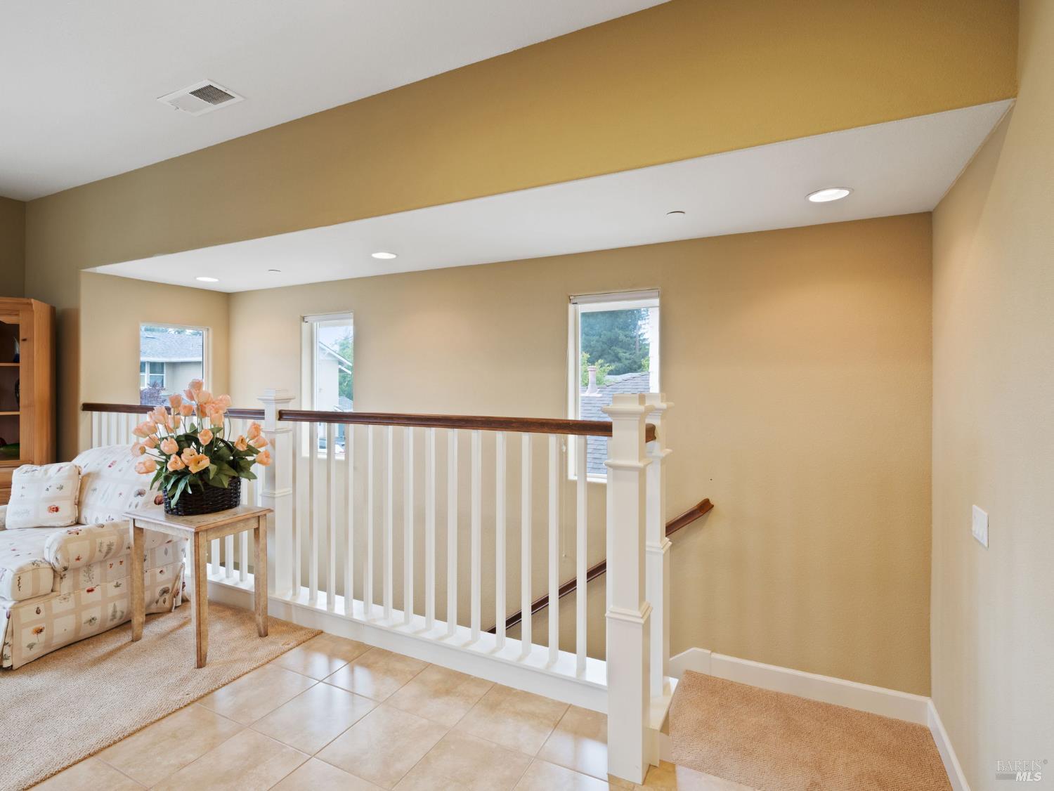 3263 Atherton Cir