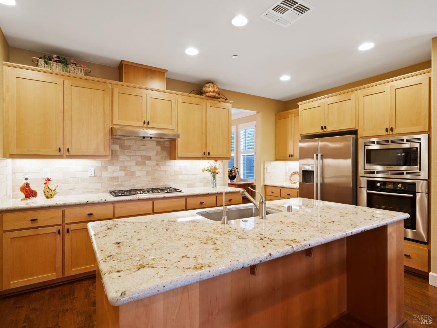 3263 Atherton Cir