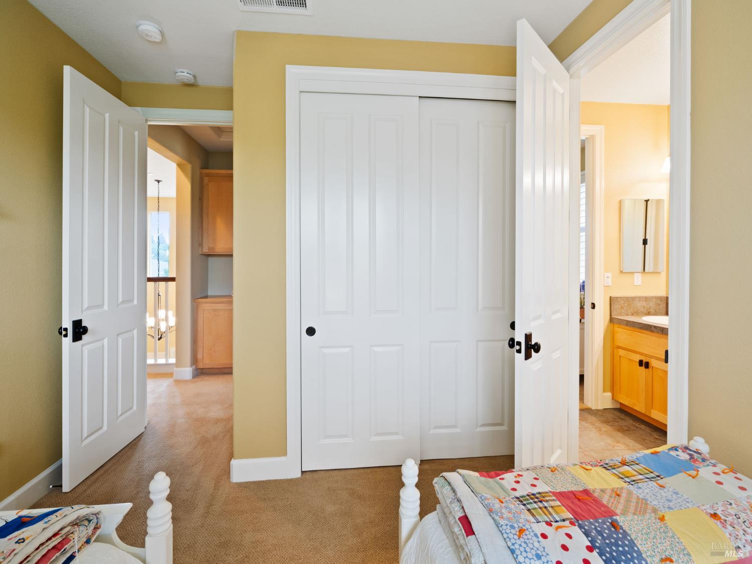 3263 Atherton Cir