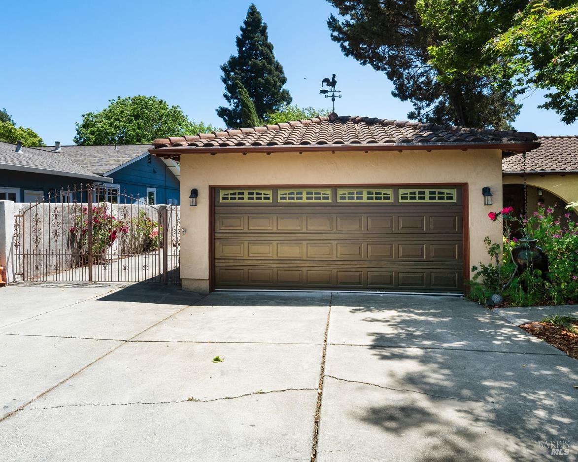 1010 Easum Dr