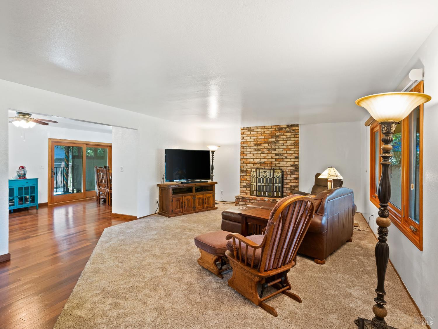 1010 Easum Dr