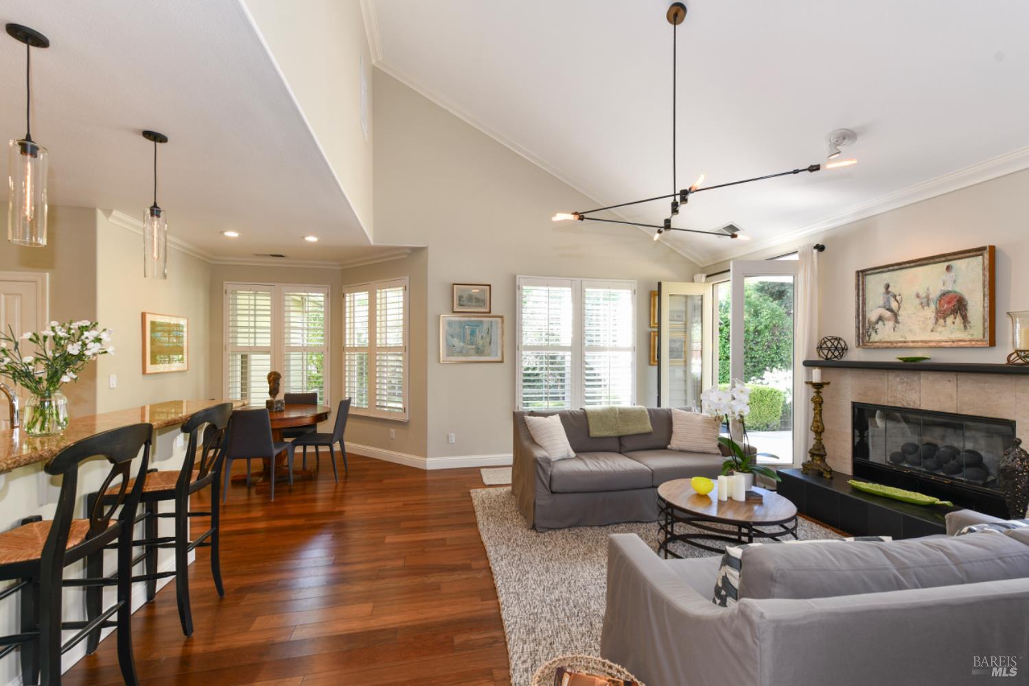 1571 Voorhees Cir