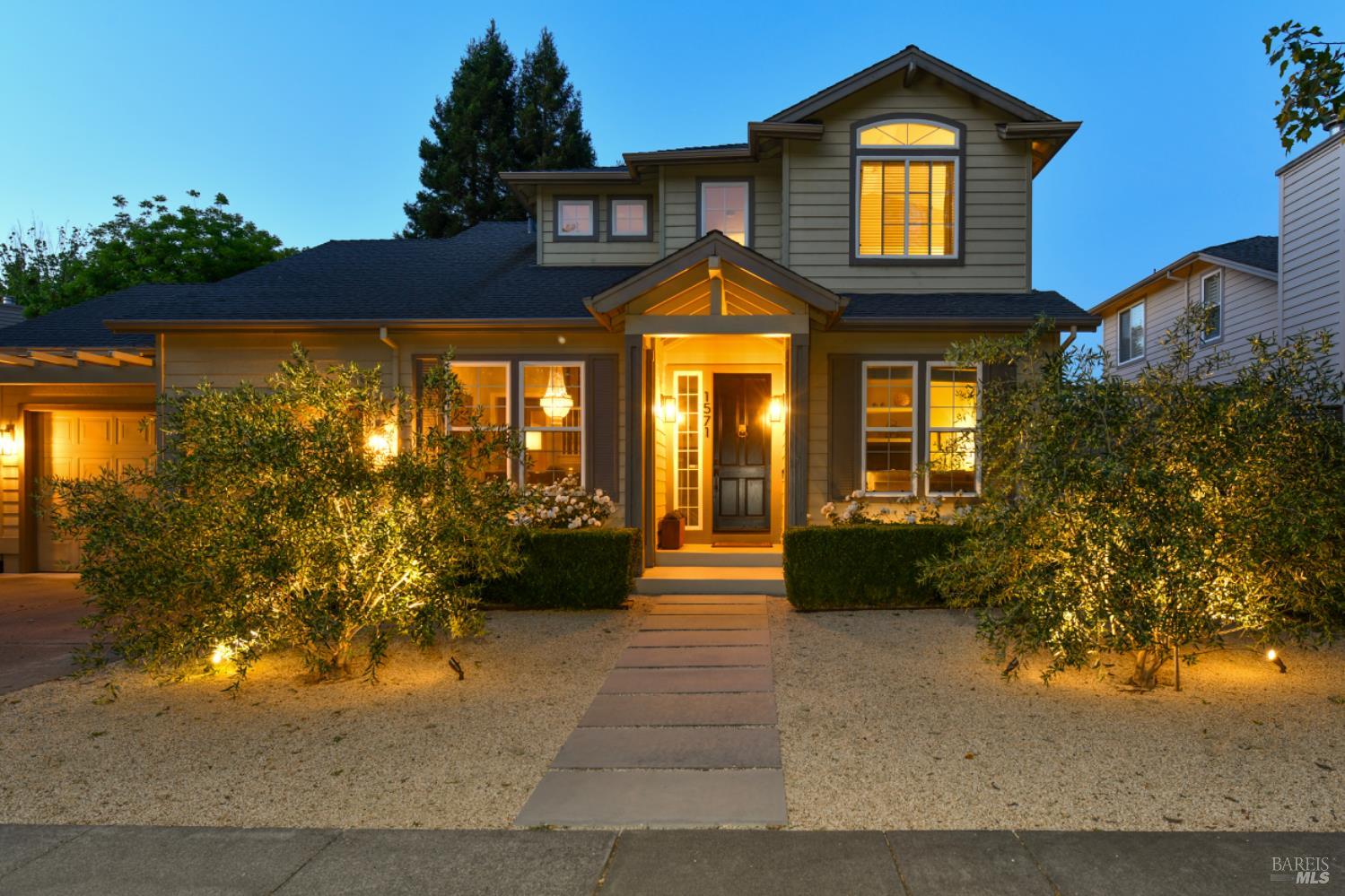 1571 Voorhees Cir