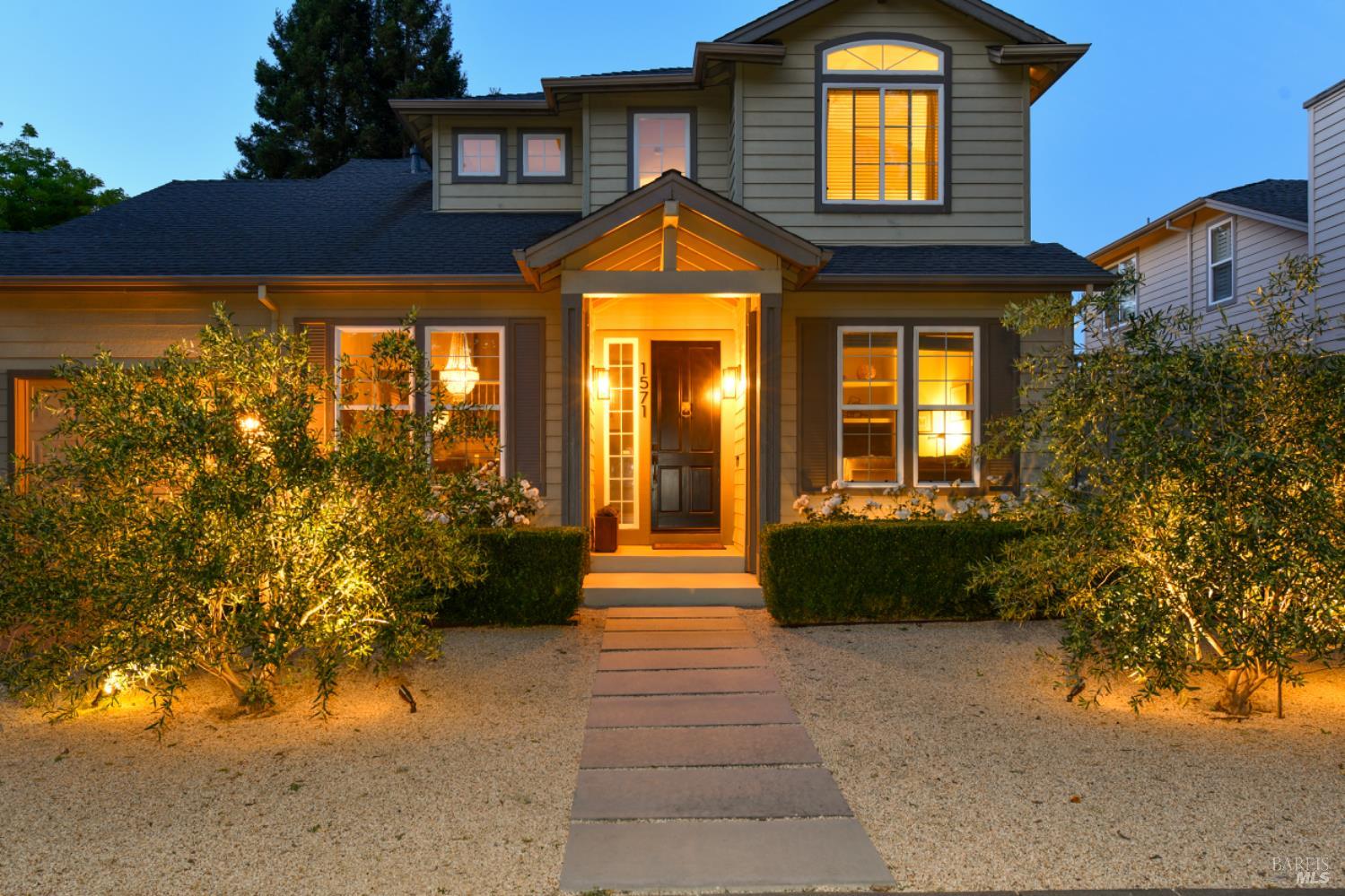 1571 Voorhees Cir