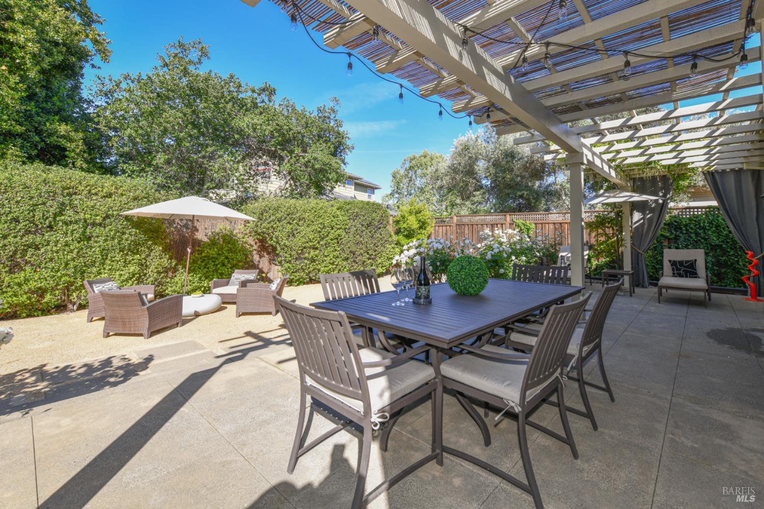 1571 Voorhees Cir