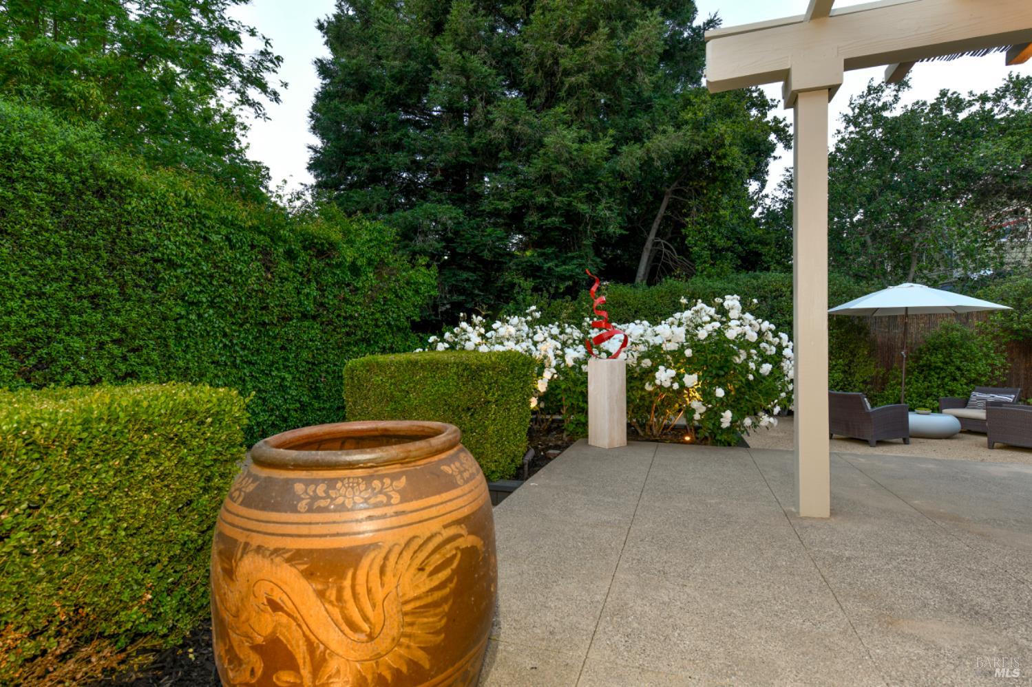 1571 Voorhees Cir