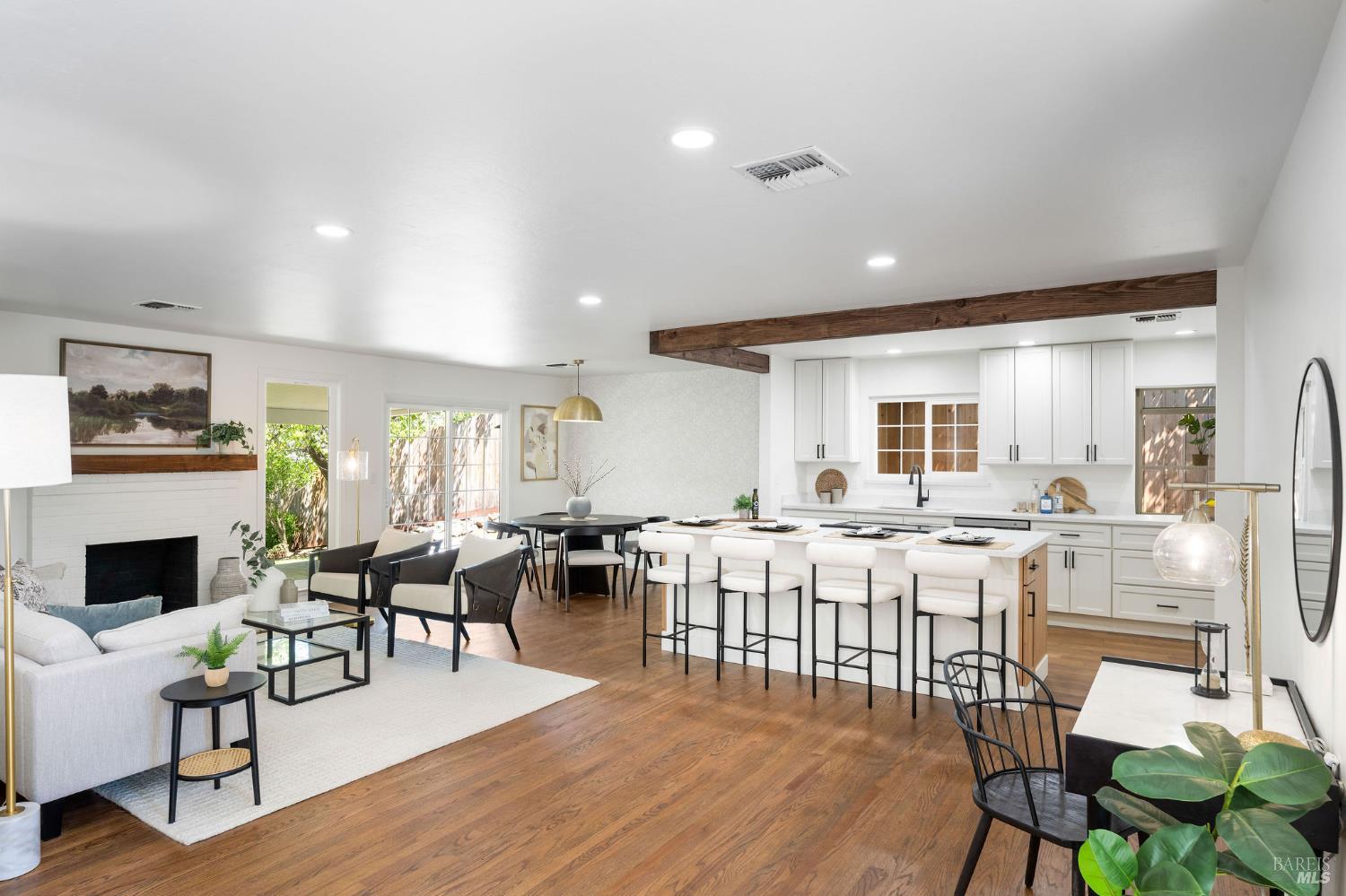 1109 Broadmoor Dr