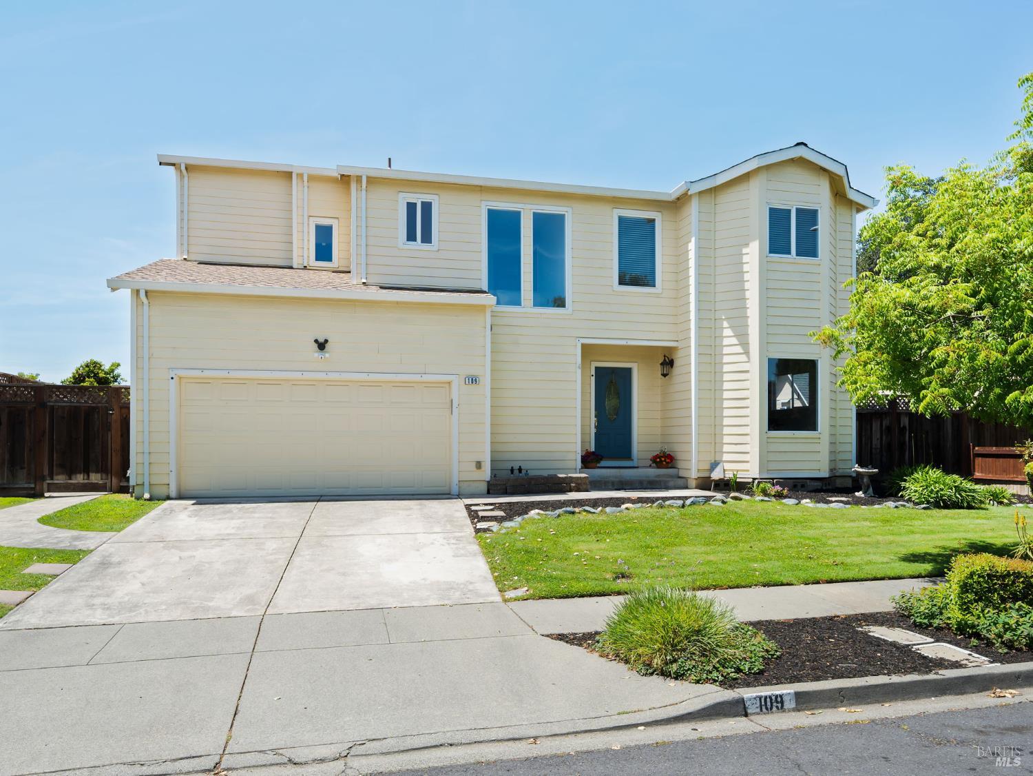 109 Paradise Dr