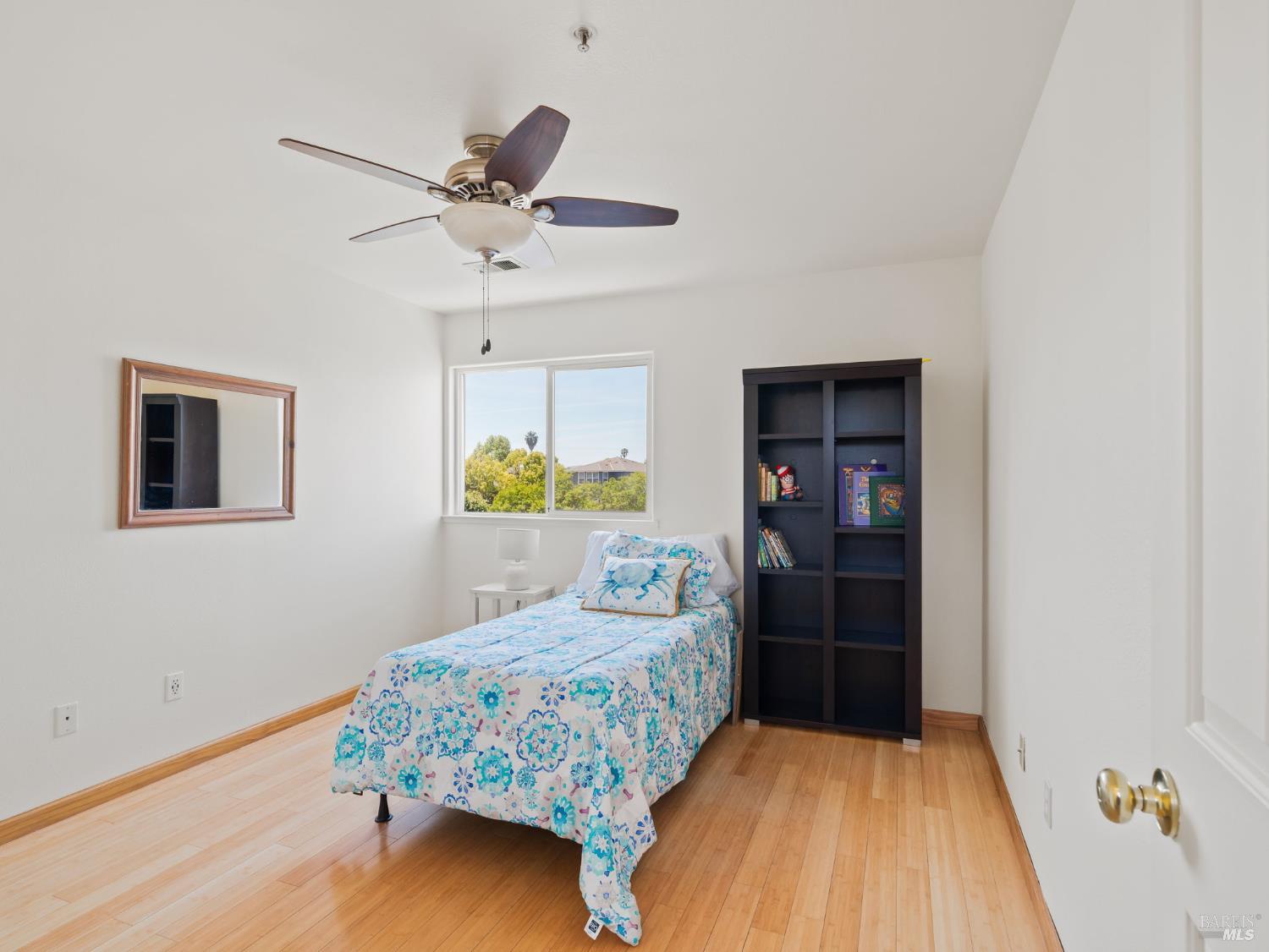 109 Paradise Dr