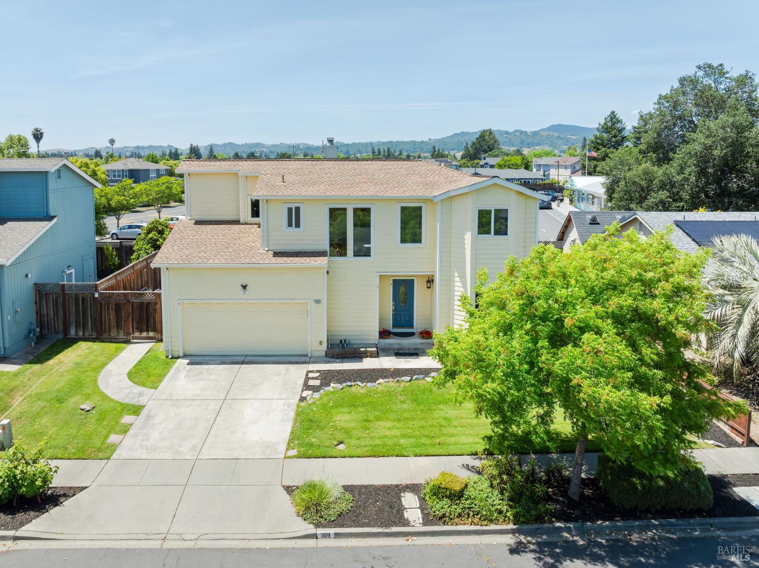 109 Paradise Dr