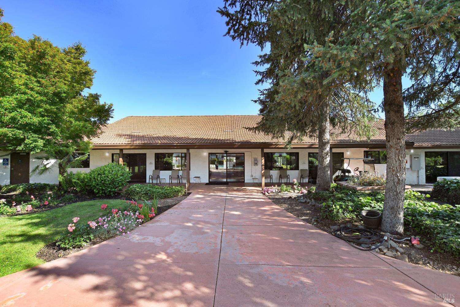 6468 Washington St #141