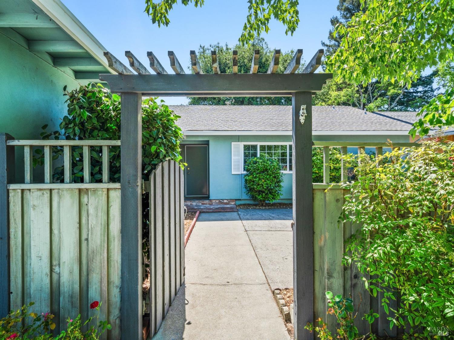 145 Temelec Cir