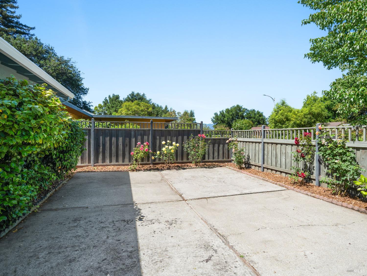 145 Temelec Cir