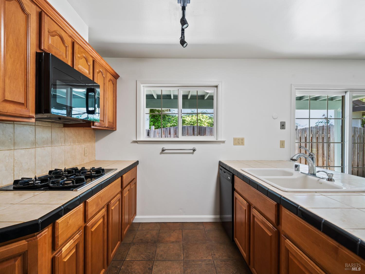 145 Temelec Cir