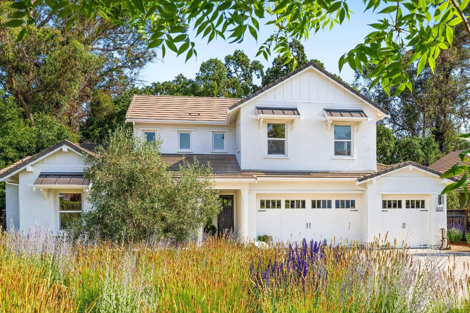 907 Serendipity Way