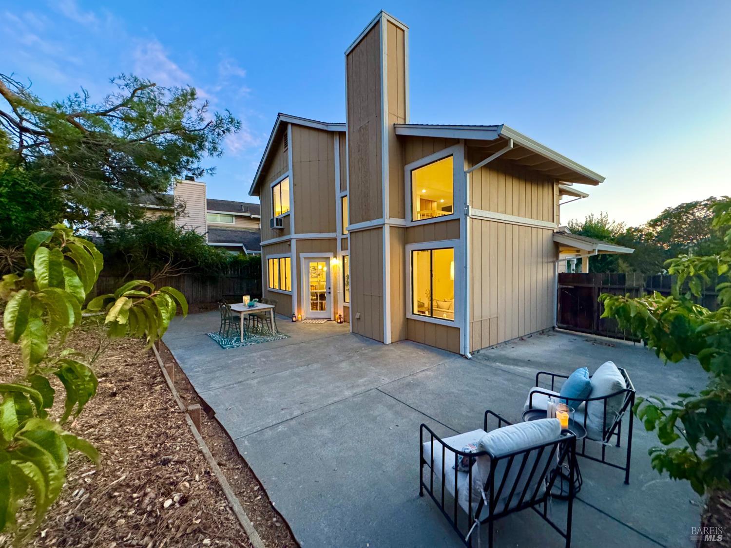 124 Nalisty Dr