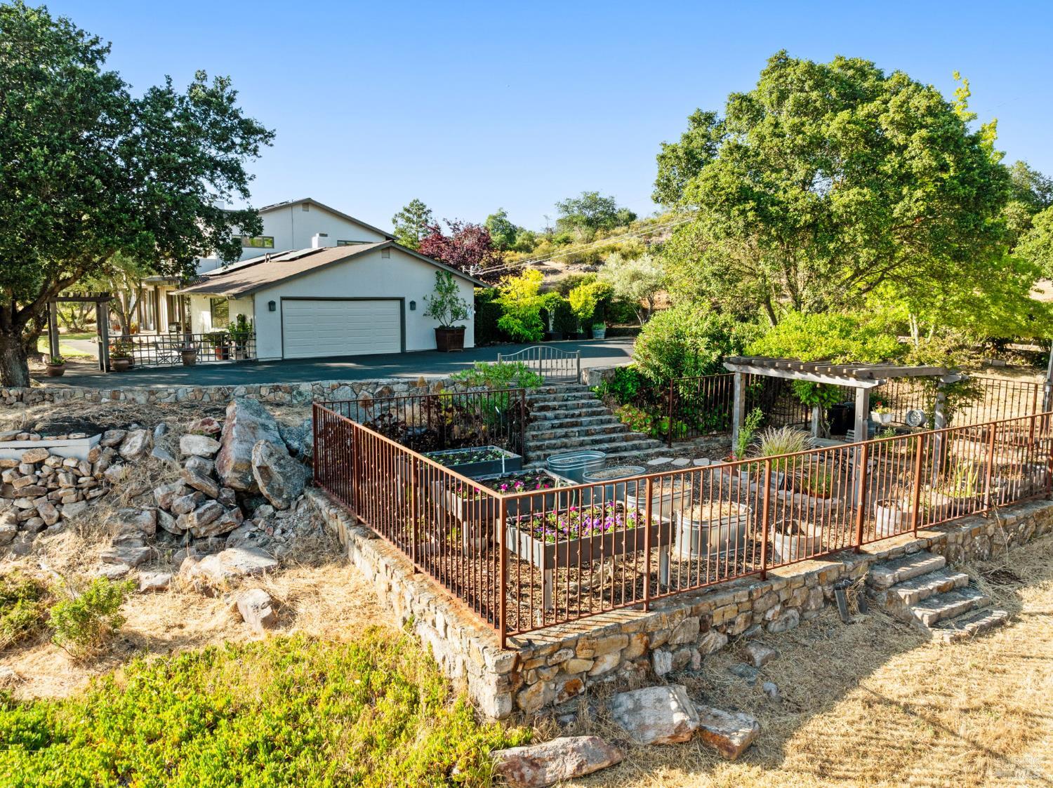 2723 Monticello Rd