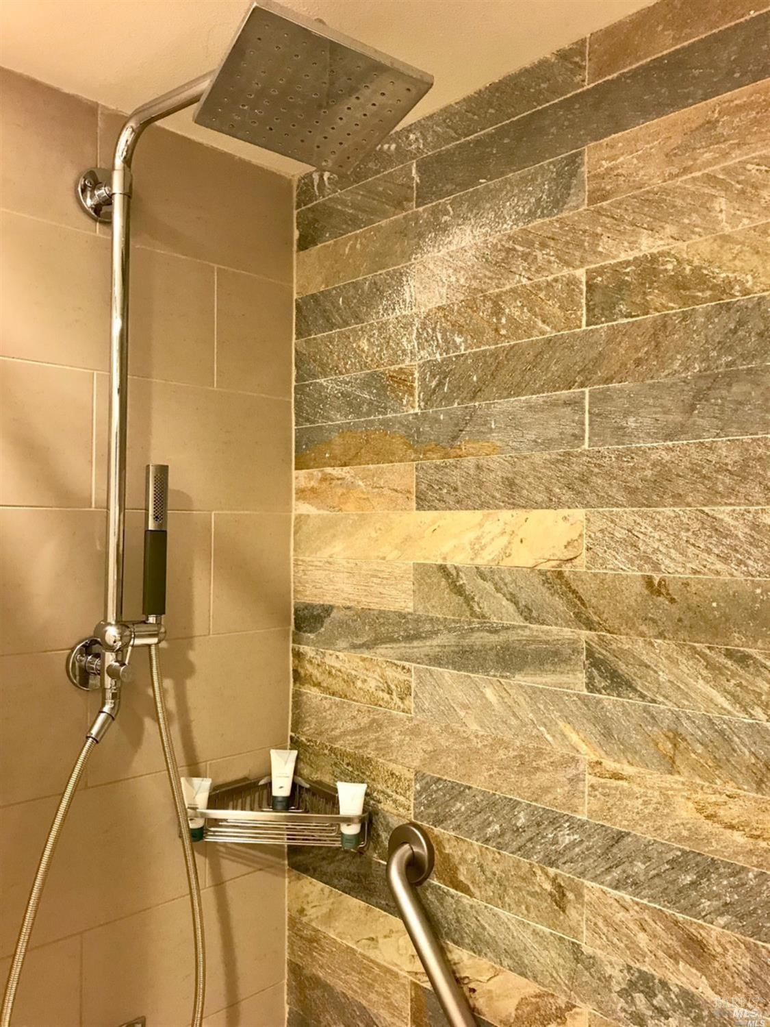 1314 Mckinstry St #2008