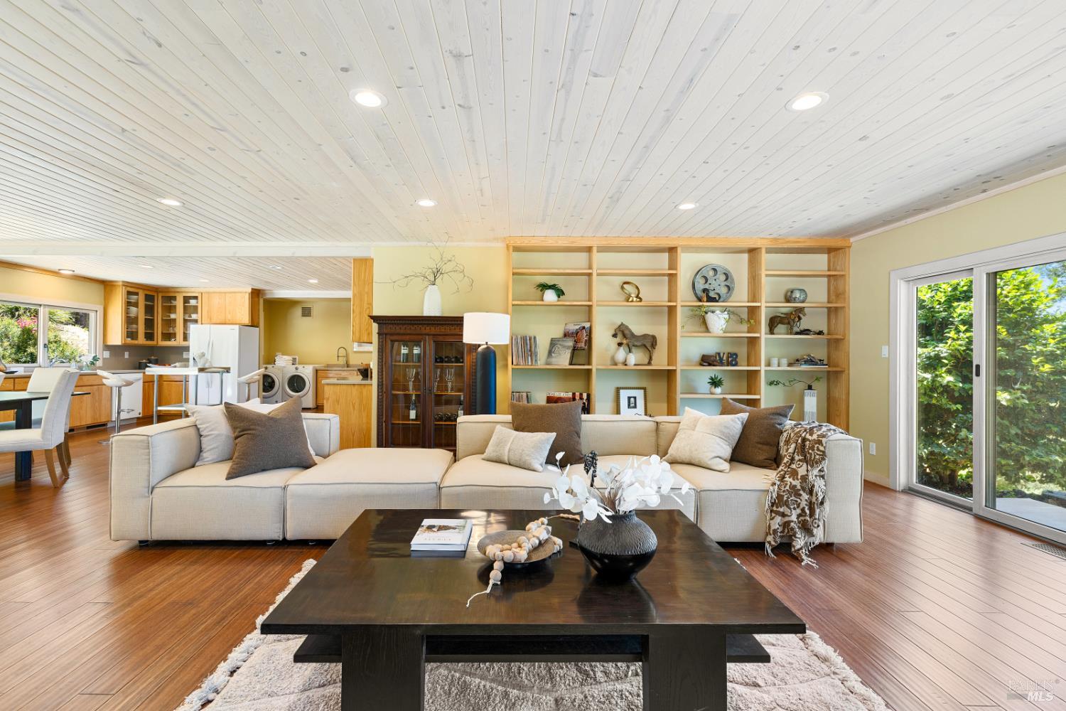 5370 Country Ln