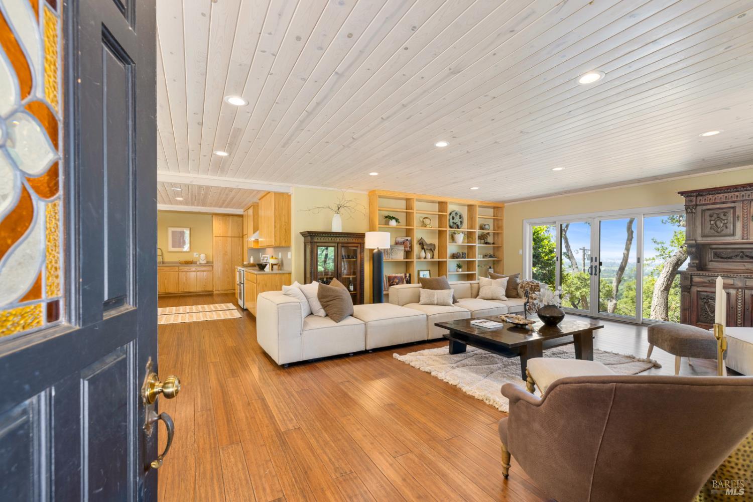 5370 Country Ln